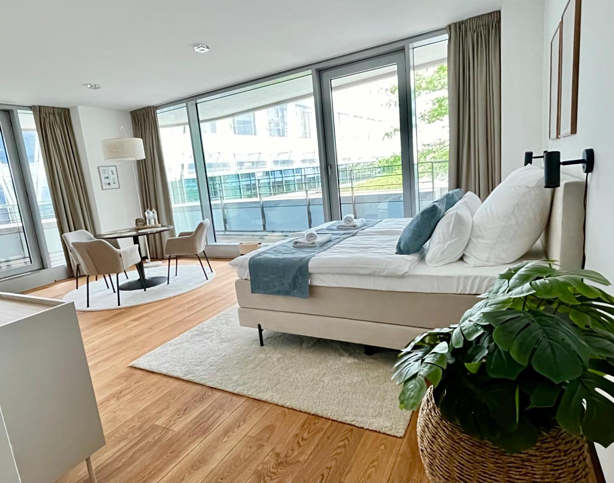 Come2Stay Hafencity - Marco Polo Tower Hamburg Ngoại thất bức ảnh